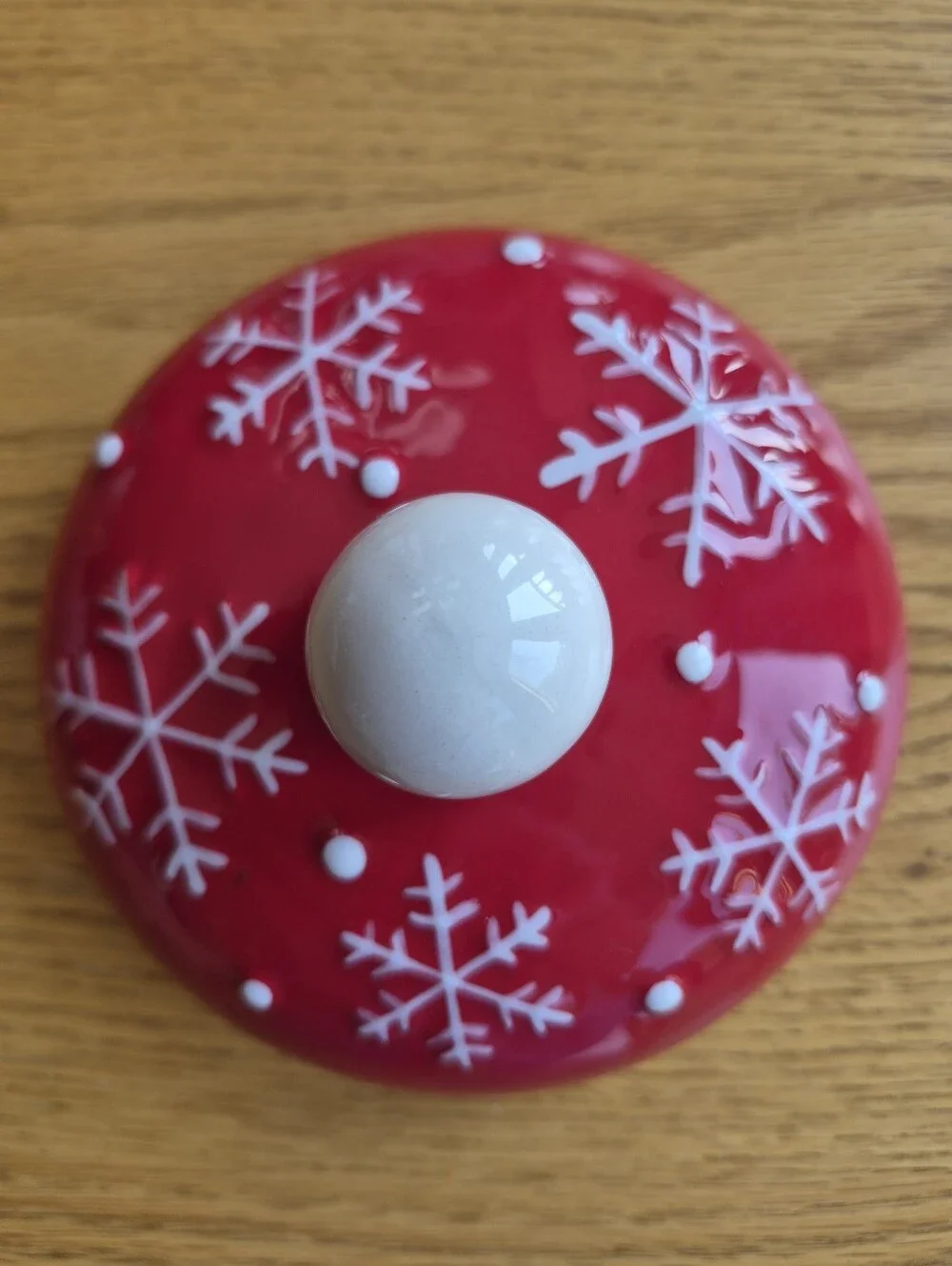 Hallmark Ceramic Christmas Cookie Jar Red Snowman Snowflakes 2011